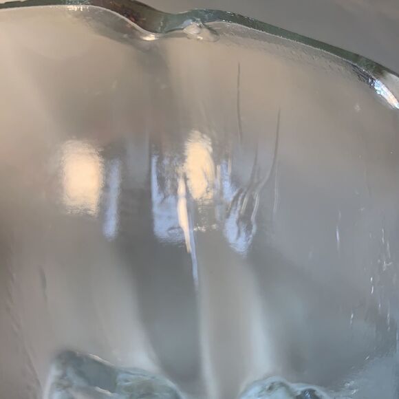 Large Decorative Oval Fruit Embossed Scalloped Edge 3 Footed Glass Serving Bowl - Picture 7 of 7